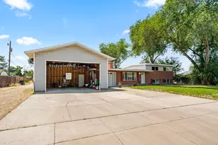 120 E Cox Ln, Midvale, UT 84047 - Photo 2