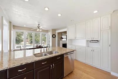 310 E 600 S, Centerville, UT 84014 - Photo 10