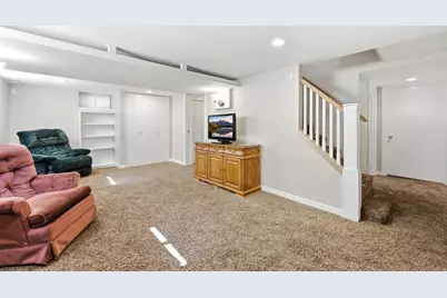 310 E 600 S, Centerville, UT 84014 - Photo 18