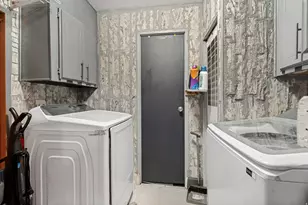 11309 Jordan Meadow Ln, Sandy, UT 84070 - Photo 16