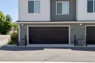 229 N Main St, Smithfield, UT 84335 - Photo 16