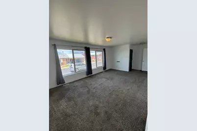 309 E 4475 S, Washington Terrace, UT 84405 - Photo 4