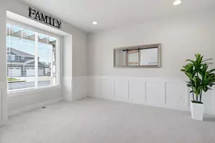 111 E Silver Oak Rd, Vineyard, UT 84059 - Photo 10