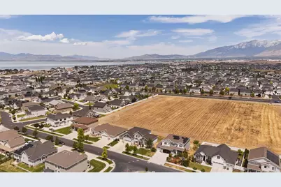 111 E Silver Oak Rd, Vineyard, UT 84059 - Photo 40