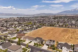 111 E Silver Oak Rd, Vineyard, UT 84059 - Photo 40