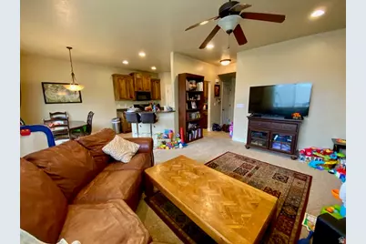 302 E Seagull Ln #22, Saratoga Springs, UT 84045 - Photo 12