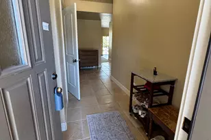 302 E Seagull Ln, Saratoga Springs, UT 84045 - Photo 2
