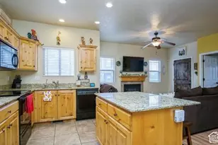3857 E Cunninghill Dr, Eagle Mountain, UT 84005 - Photo 4