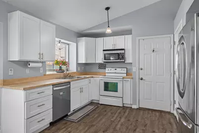 6834 S Cyclamen Dr W, West Jordan, UT 84081 - Photo 6