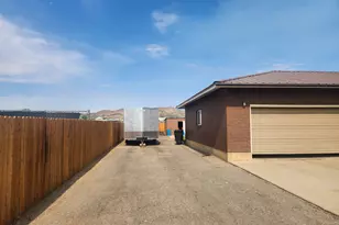 1186 S 1500 W, Vernal, UT 84078 - Photo 4