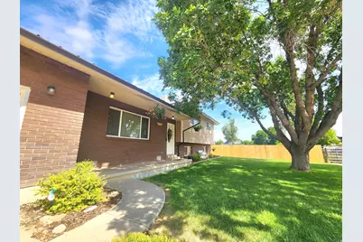 1186 S 1500 W, Vernal, UT 84078 - Photo 2