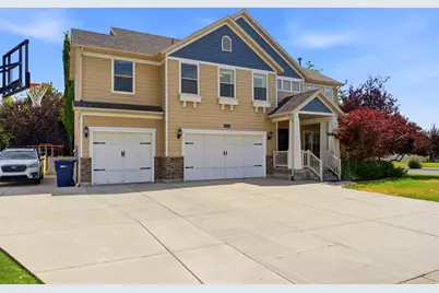 2303 W 900 N, Layton, UT 84041 - Photo 2