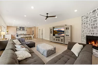 2303 W 900 N, Layton, UT 84041 - Photo 24