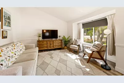 1030 N 250 W, Layton, UT 84041 - Photo 4