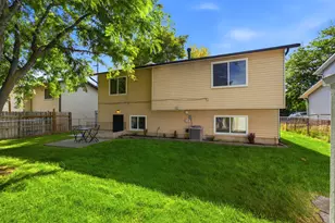 1030 N 250 W, Layton, UT 84041 - Photo 32