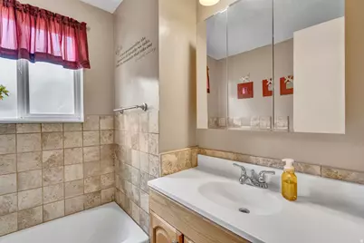 4196 S 4205 W, West Valley, UT 84120 - Photo 16