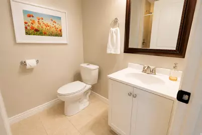 896 S Crescent Dr, Mapleton, UT 84664 - Photo 28