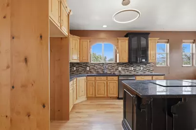 122 E Box Elder Dr, Grantsville, UT 84029 - Photo 14