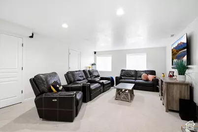 945 E James Cir. S, Clearfield, UT 84015 - Photo 20