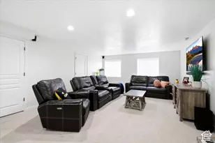 945 E James Cir S, Clearfield, UT 84015 - Photo 20