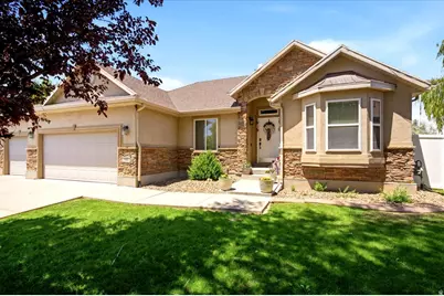 945 E James Cir. S, Clearfield, UT 84015 - Photo 1