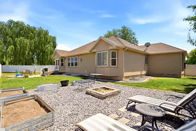 945 E James Cir. S, Clearfield, UT 84015 - Photo 26