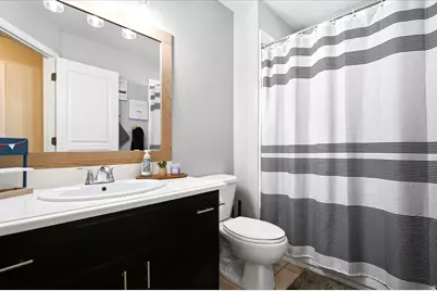 945 E James Cir. S, Clearfield, UT 84015 - Photo 16