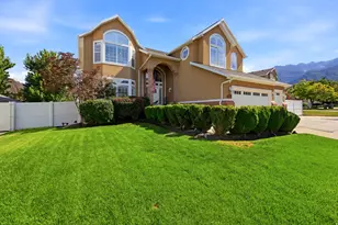 2749 S Glenn Abbey Cir E, Sandy, UT 84093 - Photo 4