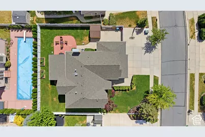 2749 E Glenn Abbey Cir S, Sandy, UT 84093 - Photo 40