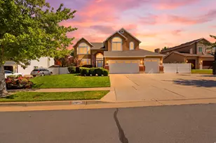 2749 S Glenn Abbey Cir E, Sandy, UT 84093 - Photo 2