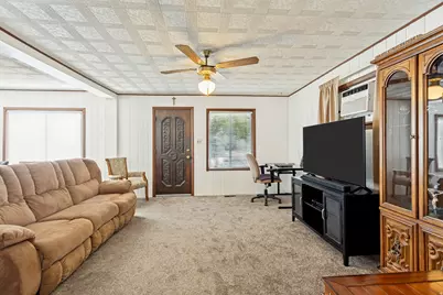 40 Park Ave, Tooele, UT 84074 - Photo 2