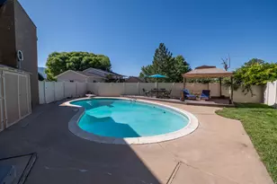 842 Aspen East Dr E, Layton, UT 84041 - Photo 36