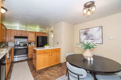 842 Aspen East Dr E, Layton, UT 84041 - Photo 14