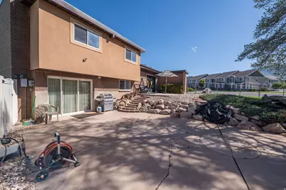842 Aspen East Dr E, Layton, UT 84041 - Photo 42