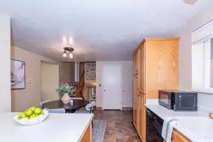 842 Aspen East Dr E, Layton, UT 84041 - Photo 16