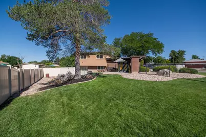 842 Aspen East Dr E, Layton, UT 84041 - Photo 44