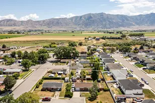 887 S 150 W, Tremonton, UT 84337 - Photo 18