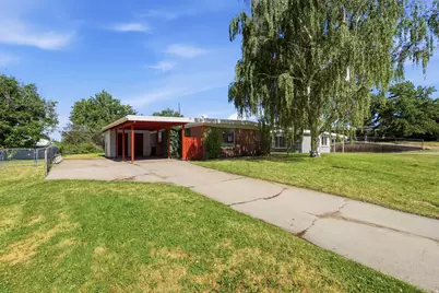 785 Simoron Dr, Ogden, UT 84404 - Photo 2
