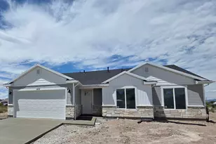 1452 S 240 W, Tremonton, UT 84337 - Photo 2