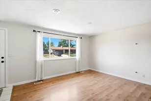 5826 S Village Way E, South Ogden, UT 84403 - Photo 4