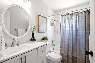 5826 S Village Way E, South Ogden, UT 84403 - Photo 16