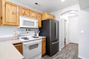 652 W 800 N, Clinton, UT 84015 - Photo 8