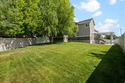 1072 S 1875 W, Syracuse, UT 84075 - Photo 36