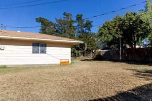 2105 W 3875 S, Roy, UT 84067 - Photo 4