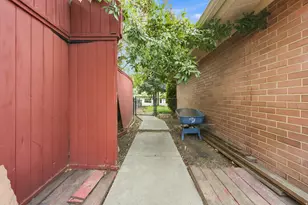 2279 E Keller Ln S, Millcreek, UT 84109 - Photo 34