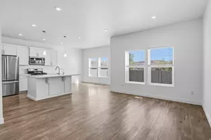 4515 Hurstbourne Dr E, Eagle Mountain, UT 84005 - Photo 6