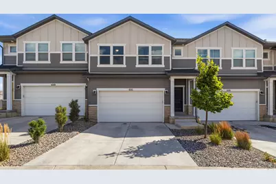 4515 Hurstbourne Dr E, Eagle Mountain, UT 84005 - Photo 2