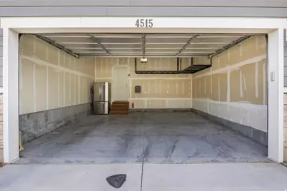 4515 Hurstbourne Dr E, Eagle Mountain, UT 84005 - Photo 28