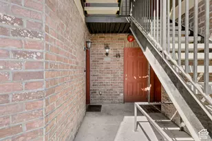 8264 S Resaca Dr, Sandy, UT 84070 - Photo 2