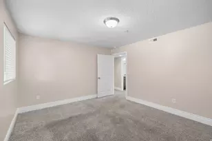 8264 S Resaca Dr, Sandy, UT 84070 - Photo 14